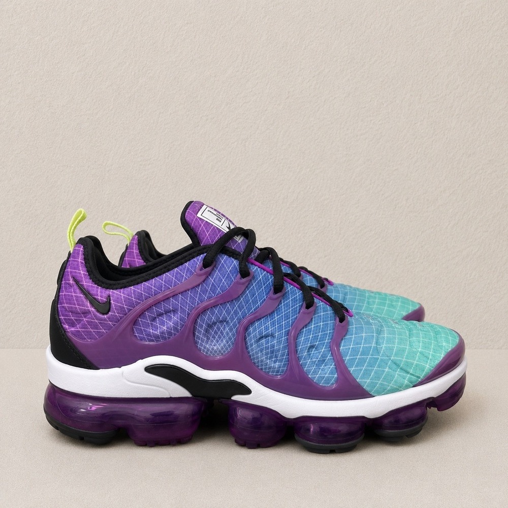 Nike Air VaporMax Plus Hyper Violet Women's Running Shoes Size 10 Sneakers